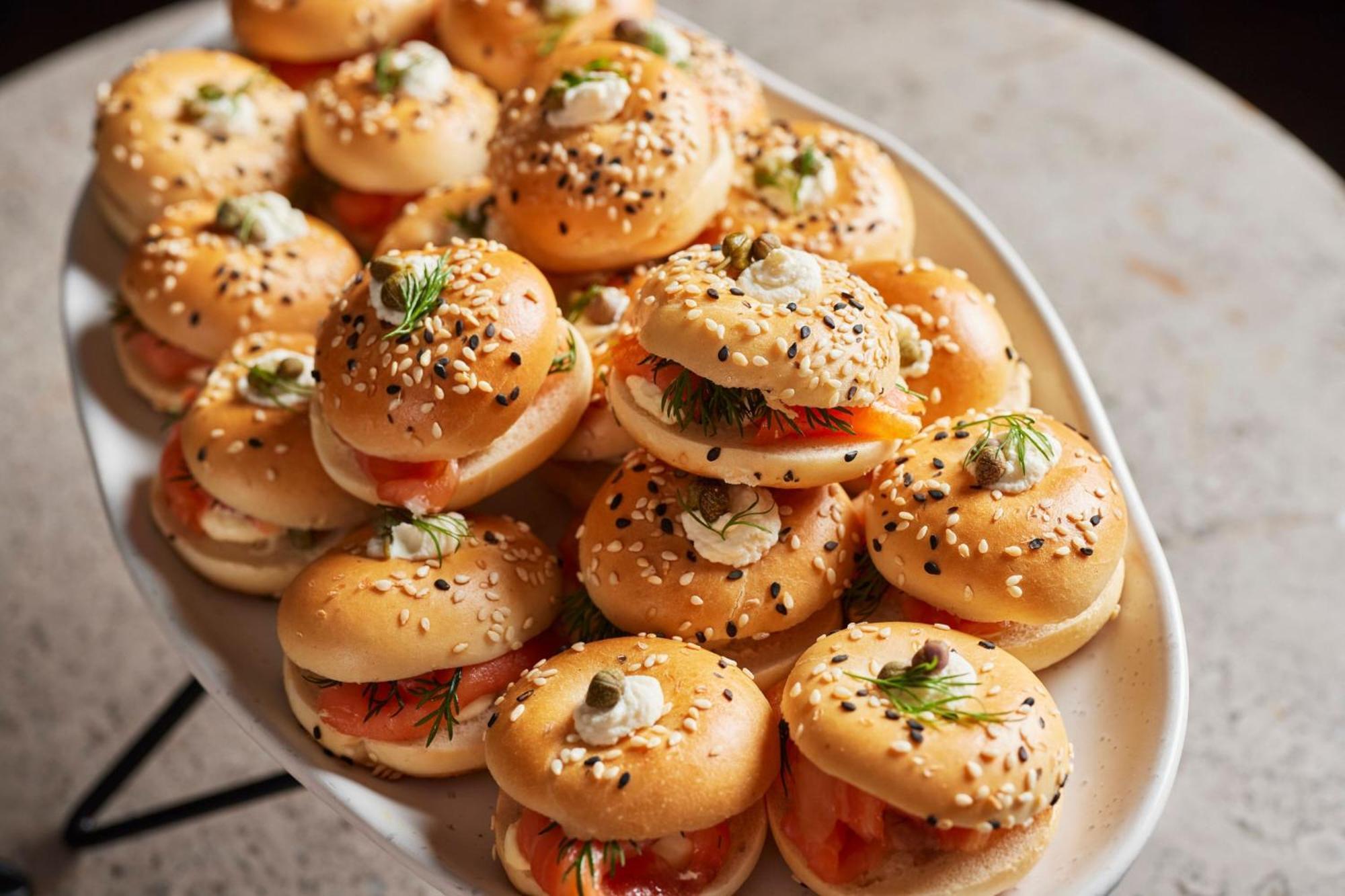 Melbourne Marriott Hotel Docklands Exterior foto A platter of mini bagels